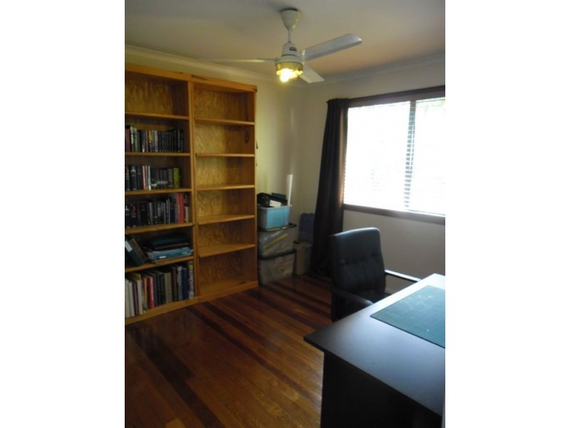 4 Parsons Street, Rothwell QLD 4022