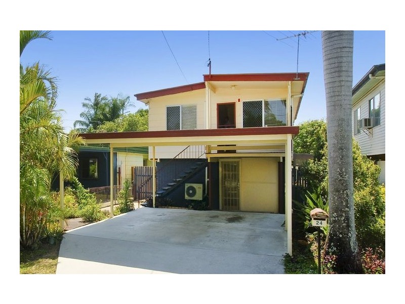 24 Gertrude Street, Redcliffe QLD 4020
