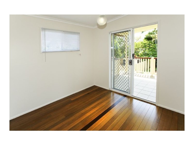 24 Gertrude Street, Redcliffe QLD 4020