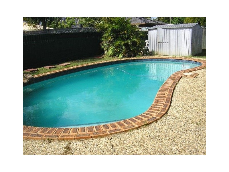 14 Beacon Crescent, Scarborough QLD 4020