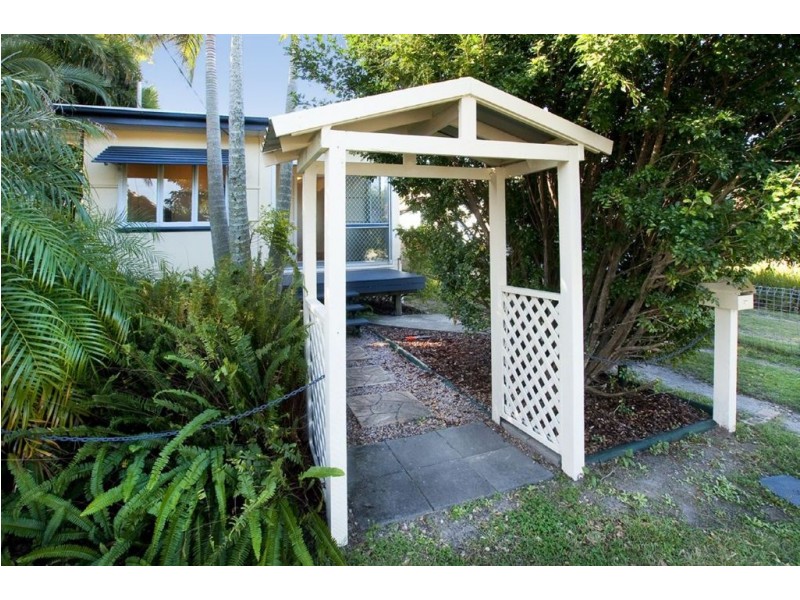 32 Dunbar Street, Margate QLD 4019