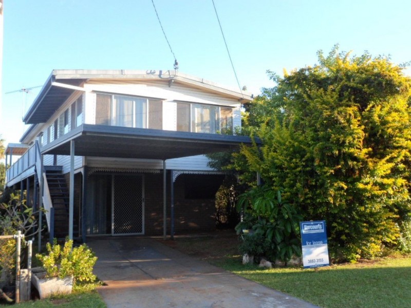 31 James Street, Scarborough QLD 4020