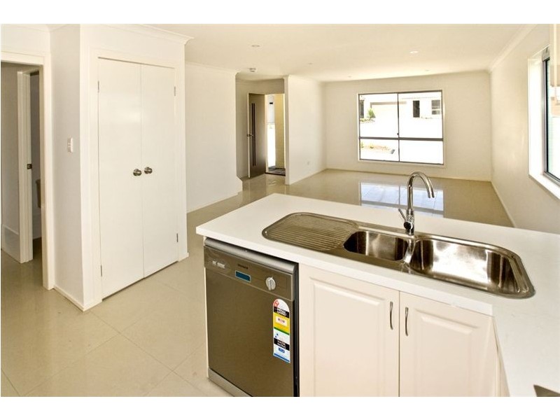 1-8/17-21 Lady Bowen Parade, Rothwell QLD 4022