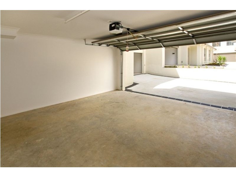 1-8/17-21 Lady Bowen Parade, Rothwell QLD 4022