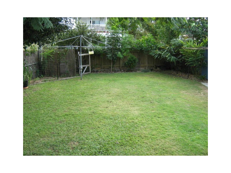 353 Oxley Avenue, Margate QLD 4019