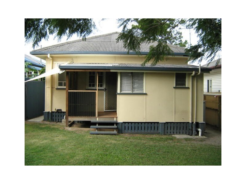 353 Oxley Avenue, Margate QLD 4019