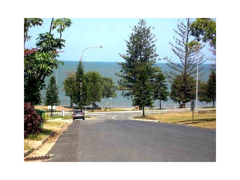 1/10 King st, Woody Point QLD 4019
