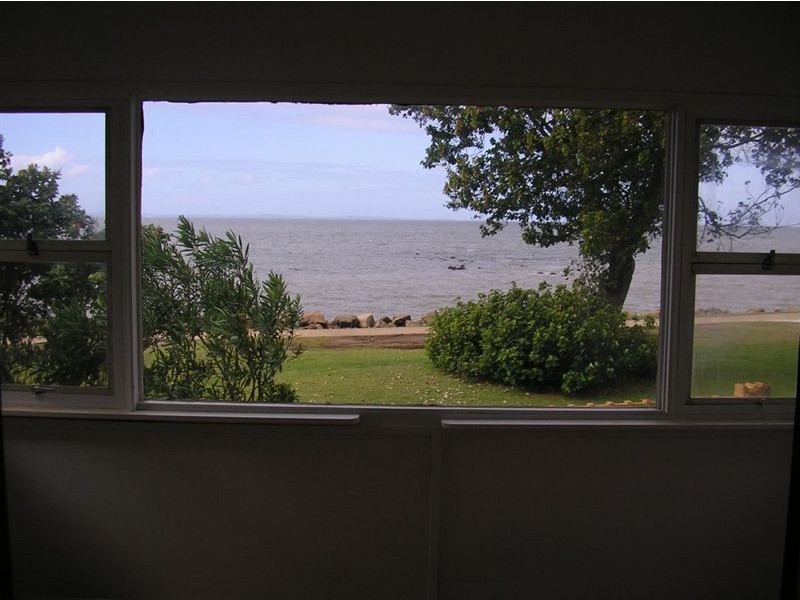 2A Shields Street, Redcliffe QLD 4020