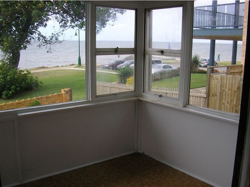 2A Shields Street, Redcliffe QLD 4020