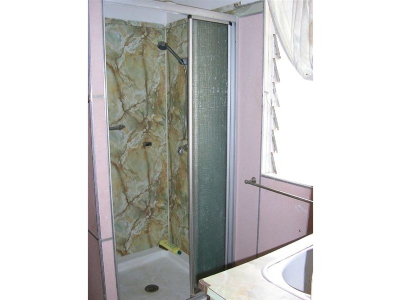 2A Shields Street, Redcliffe QLD 4020