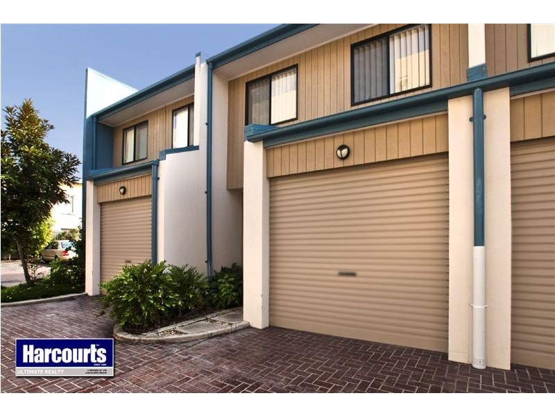 2/82 Mein Street, Scarborough QLD 4020