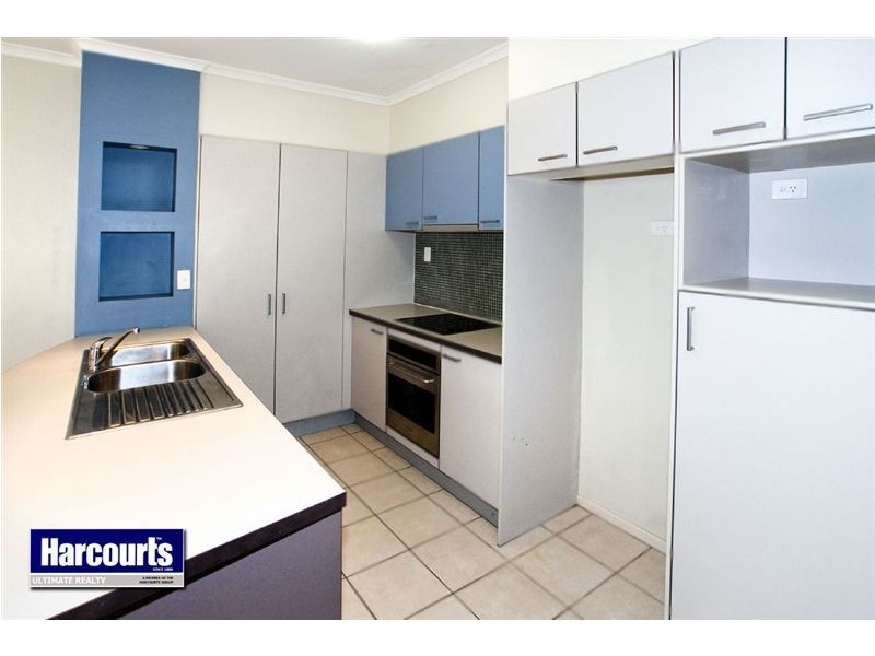 2/82 Mein Street, Scarborough QLD 4020