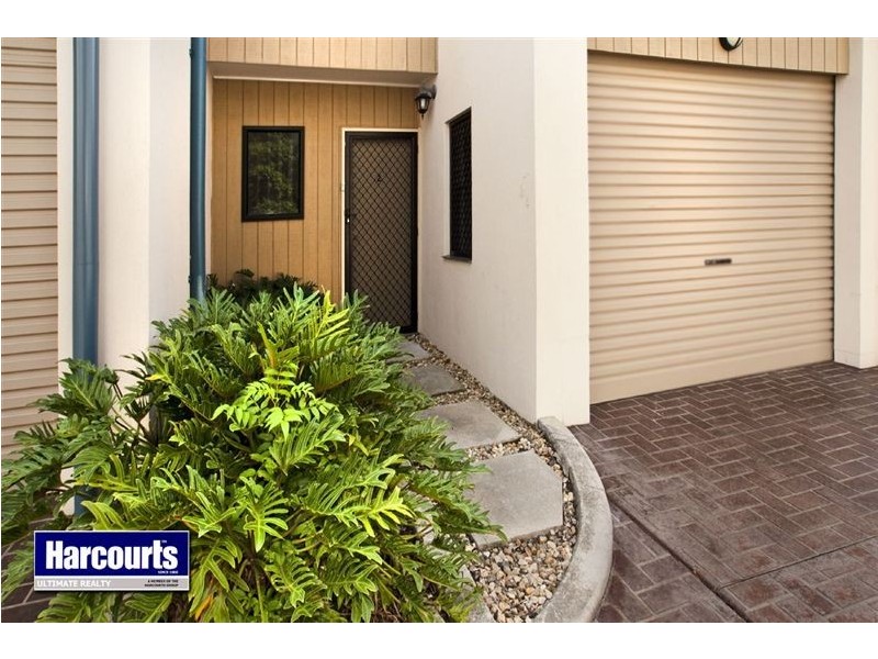 2/82 Mein Street, Scarborough QLD 4020