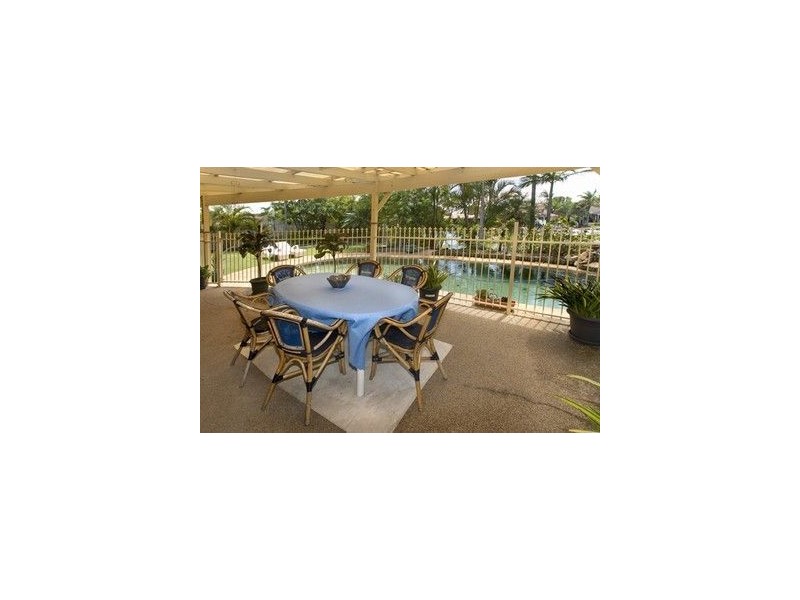 4 Ranger, Scarborough QLD 4020