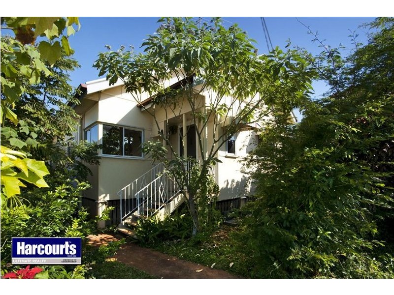 11 James Street, Scarborough QLD 4020