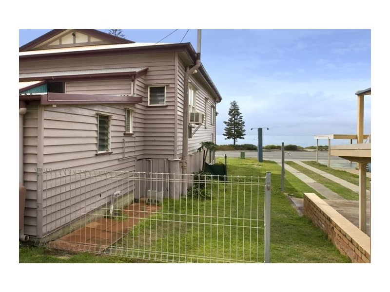 47 Margate Parade, Margate QLD 4019