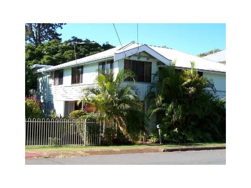 14 Steven Street, Redcliffe QLD 4020