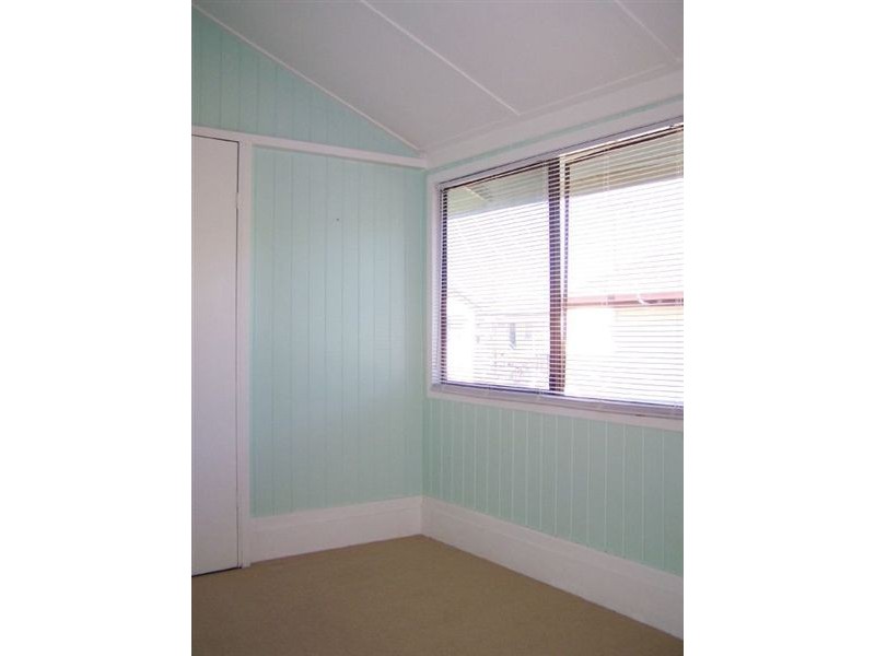 14 Steven Street, Redcliffe QLD 4020