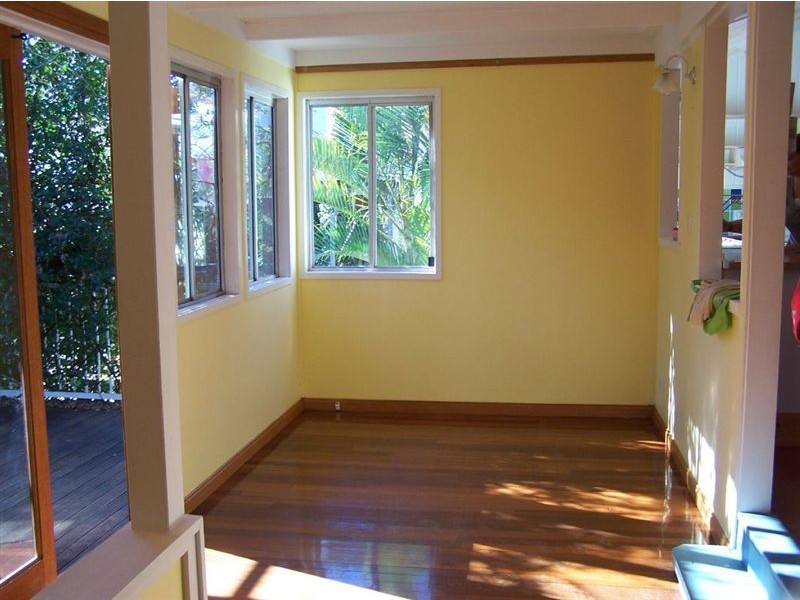 14 Steven Street, Redcliffe QLD 4020