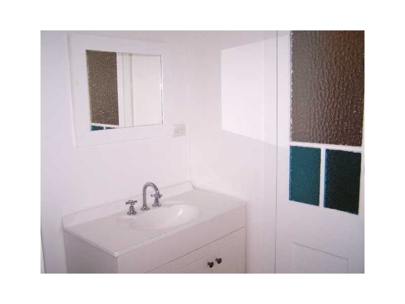 14 Steven Street, Redcliffe QLD 4020