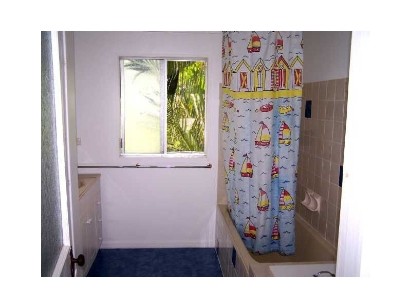 14 Steven Street, Redcliffe QLD 4020