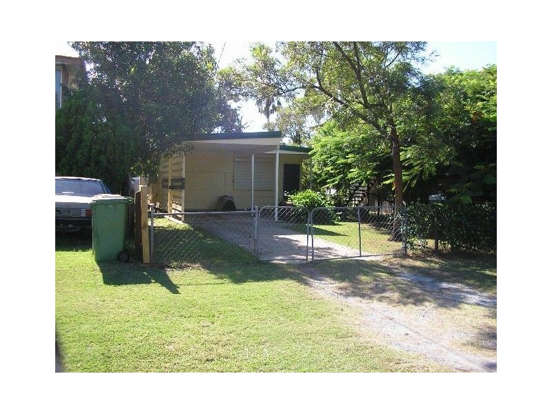 32 O’Connell st, Redcliffe QLD 4020