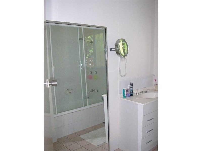32 O’Connell st, Redcliffe QLD 4020