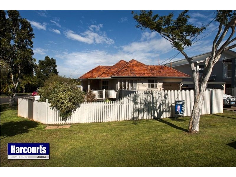 22 Clifford Street, Woody Point QLD 4019