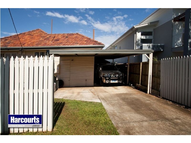 22 Clifford Street, Woody Point QLD 4019