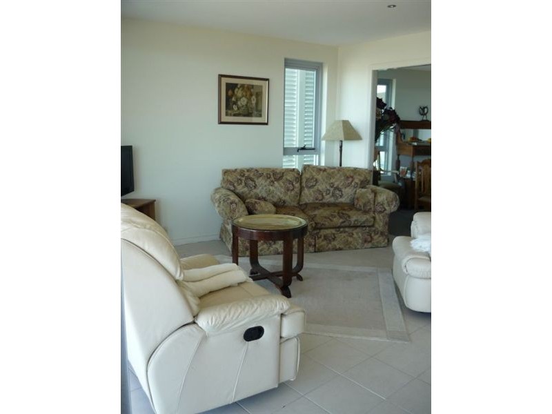 17/146 Prince Edward Parade, Redcliffe QLD 4020