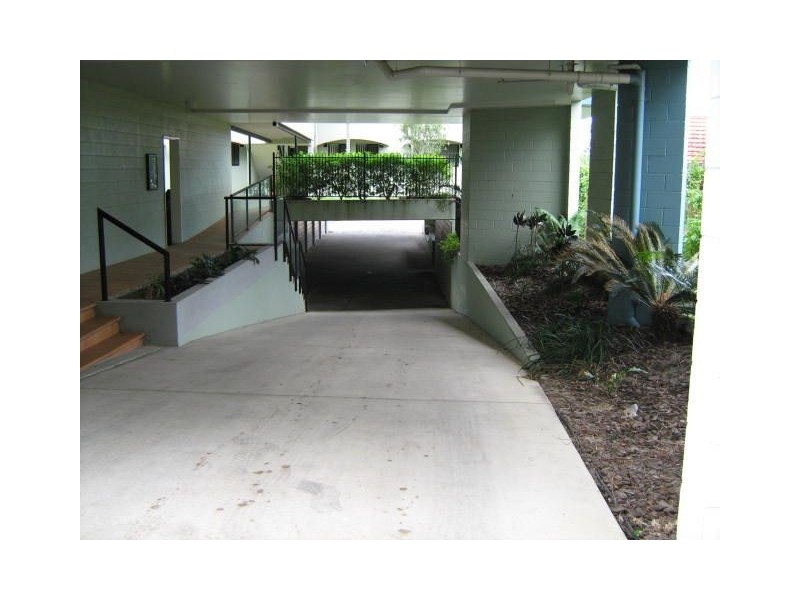 8/51 Landsborough  Avenue, Scarborough QLD 4020