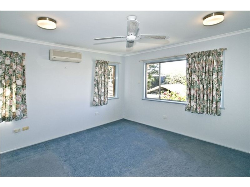 17 Thurecht Parade, Scarborough QLD 4020