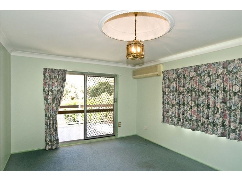 17 Thurecht Parade, Scarborough QLD 4020