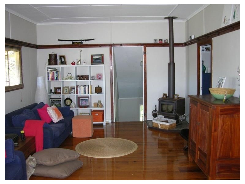 1 Westbrook Steet, Woody Point QLD 4019