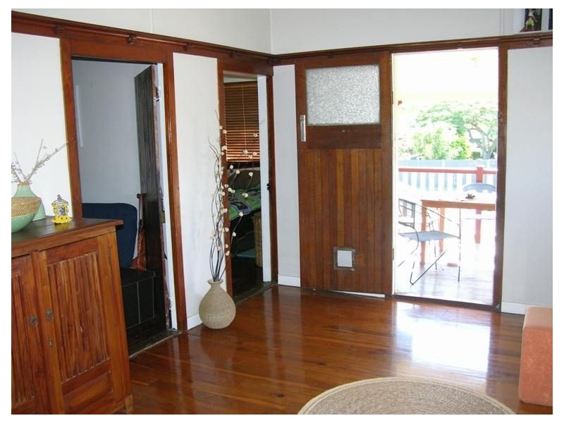 1 Westbrook Steet, Woody Point QLD 4019