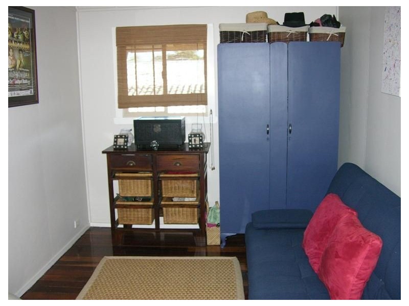 1 Westbrook Steet, Woody Point QLD 4019