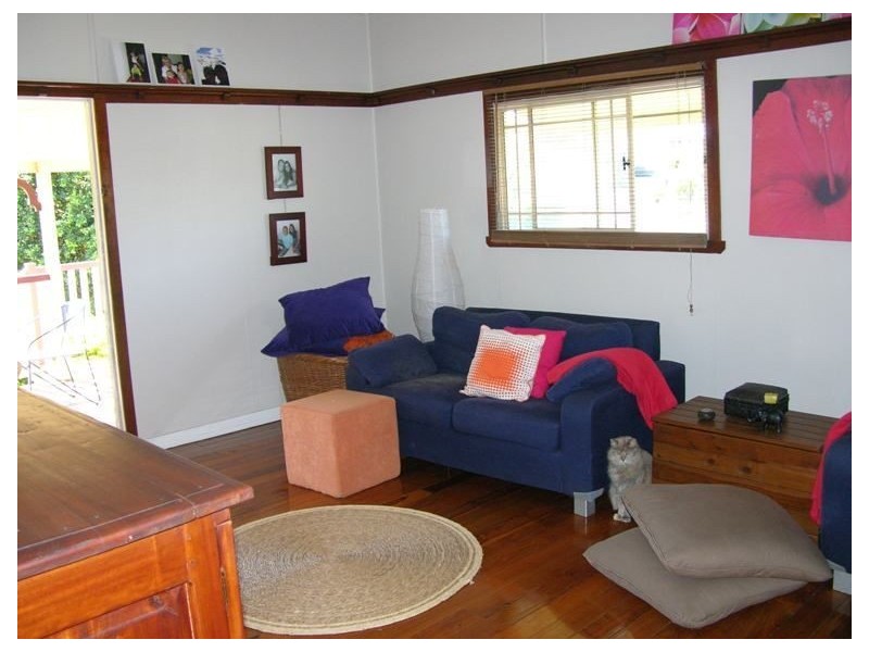 1 Westbrook Steet, Woody Point QLD 4019