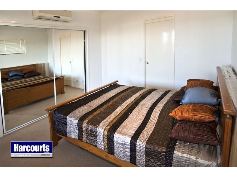 8/5 Rock Street, Scarborough QLD 4020