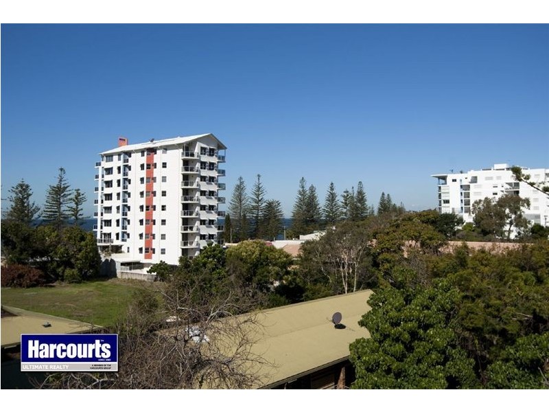 8/5 Rock Street, Scarborough QLD 4020