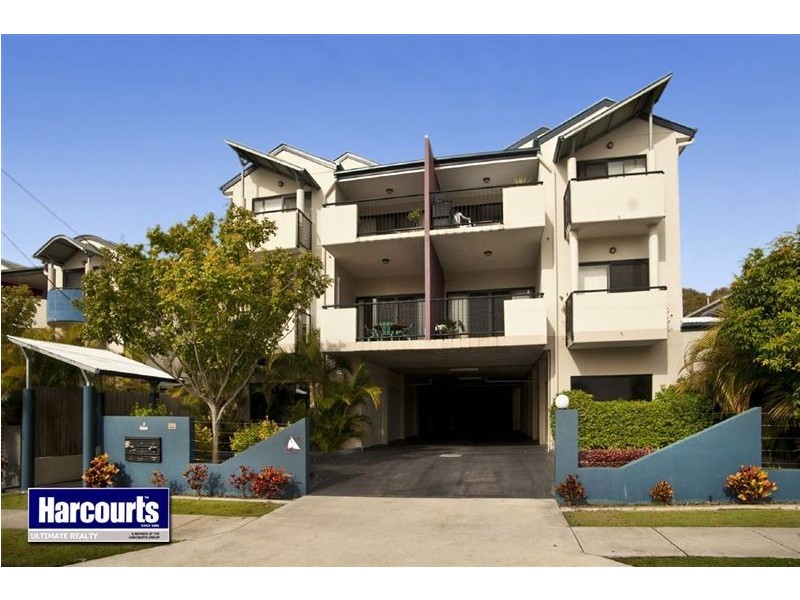 4/11 McNaughton Street, Redcliffe QLD 4020