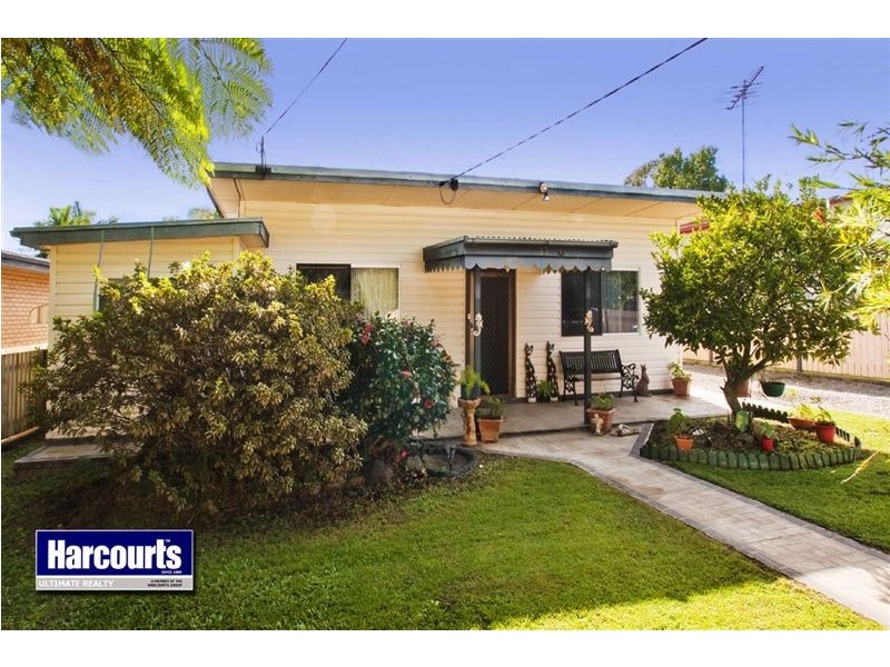 32 Centaur Street, Redcliffe QLD 4020