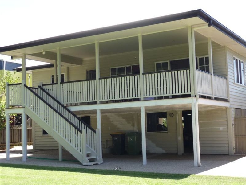 5 Adams Street, Scarborough QLD 4020