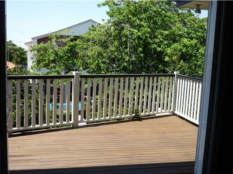 5 Adams Street, Scarborough QLD 4020