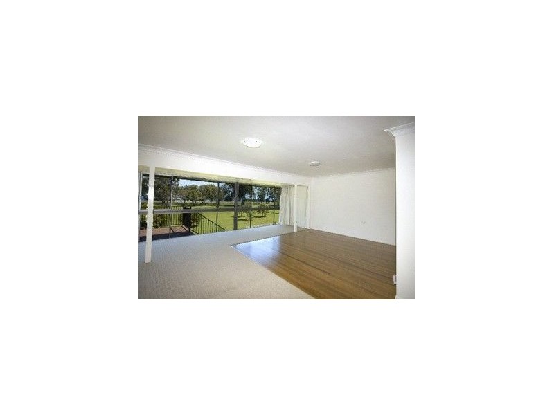 6 View Street, Woody Point QLD 4019