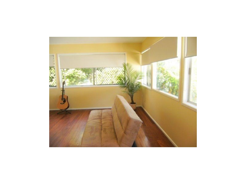 74 Pikett Street, Clontarf QLD 4019