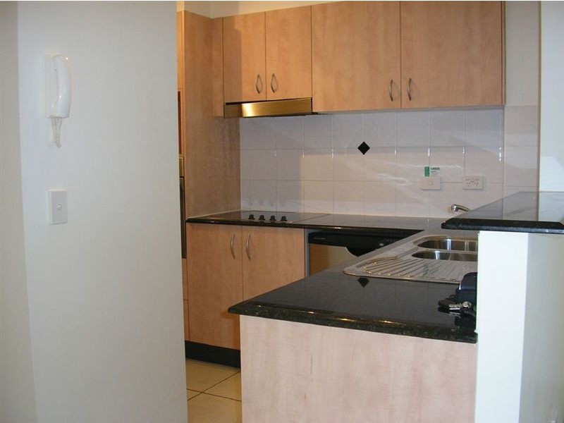 4/72 Sutton Street, Redcliffe QLD 4020