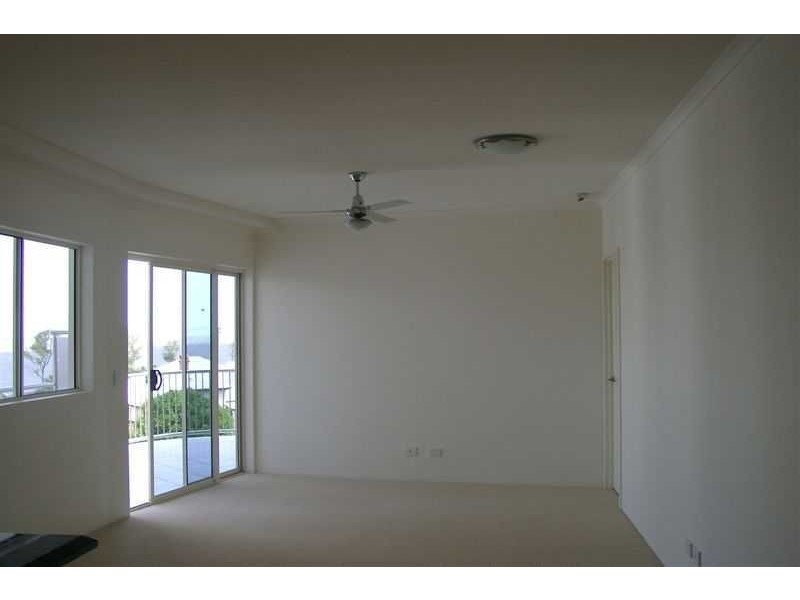 4/72 Sutton Street, Redcliffe QLD 4020