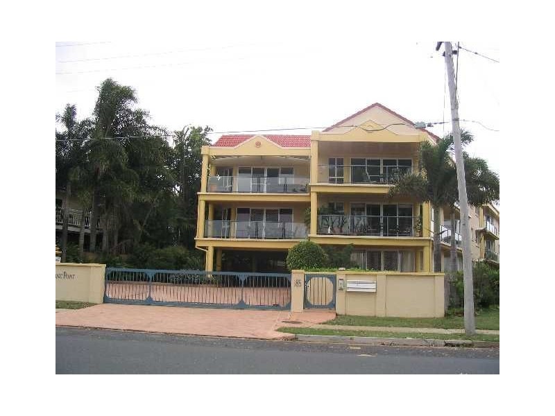 2/185 Landsborough Avenue, Scarborough QLD 4020