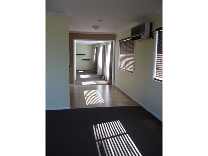 47 Scarborough Road, Scarborough QLD 4020