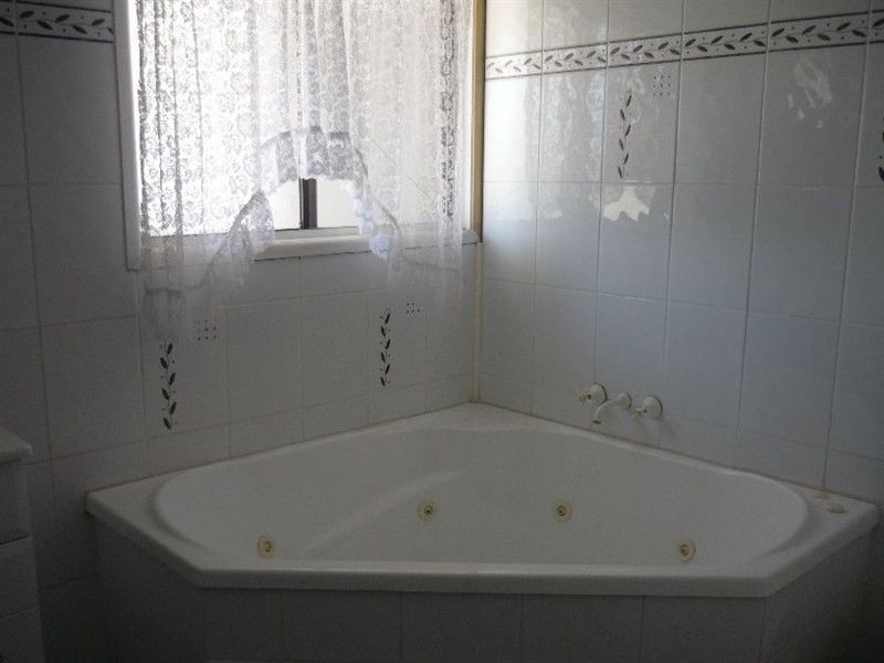47 Scarborough Road, Scarborough QLD 4020